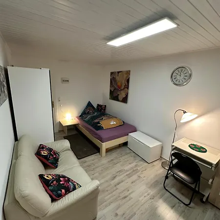 Monteurzimmer 1 - Little Afrika