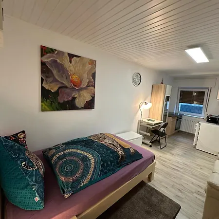 Monteurzimmer 1 - Little Afrika *